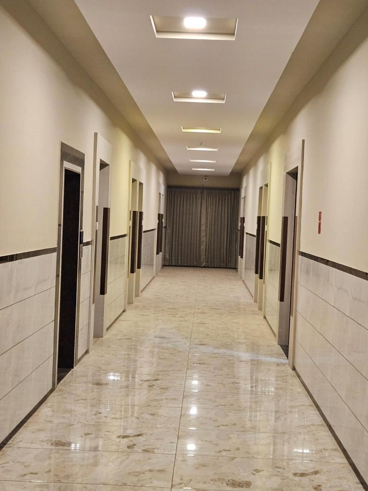 וסאי Majestic Inn מראה חיצוני תמונה